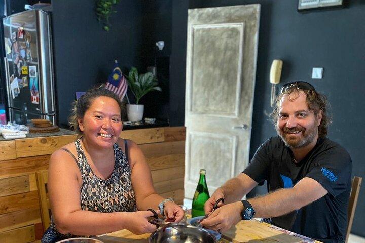 Malaysia Cooking Class With Local (Hands-On!)