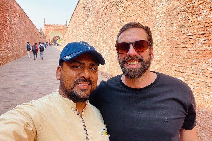 Fra Jaipur: Private Sunrise Taj Mahal og Agra Fort Tour med bil