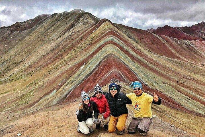 Rainbow Mountain Perú Heldags gruppdelad tjänst