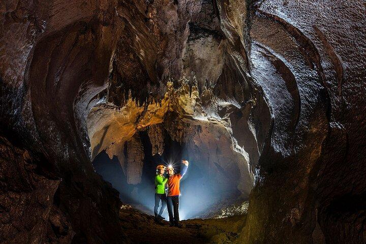Excursão de aventura pela natureza de 2 dias de Dong Hoi até a caverna Cha Loi