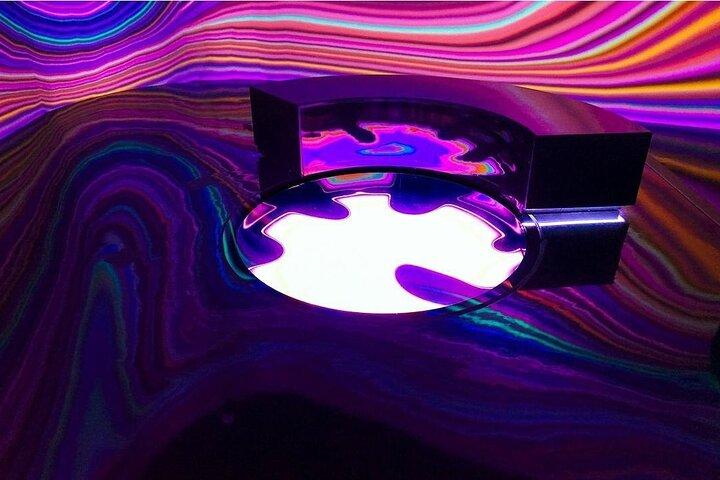 ドバイ: 壮大な宇宙とAYA
