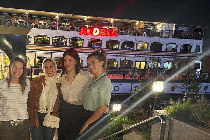Cairo's Nile Cruise entertainment belly dancer&Tanora show&Dinner