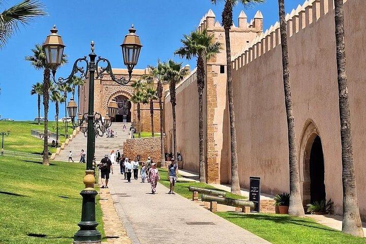 Rabat tur; guidet vandretur med en kvindelig guide