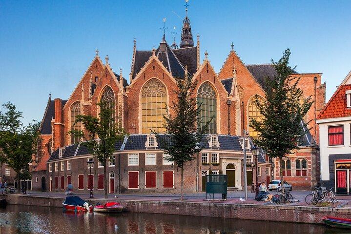 Amsterdam Self-Guided City Walking Tour & Scavenger Hunt