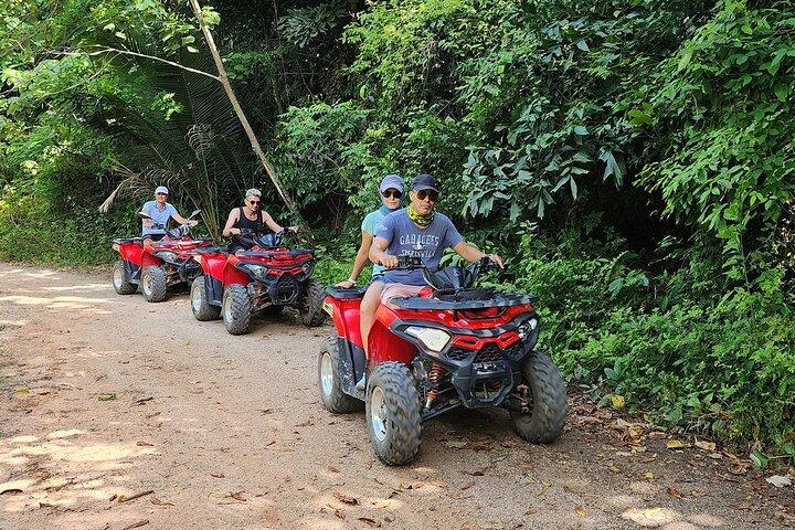 ATV 1,5 horas Jungle Safari Tour en Koh Phangan