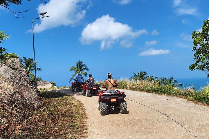 ATV 1,5 horas Jungle Safari Tour en Koh Phangan