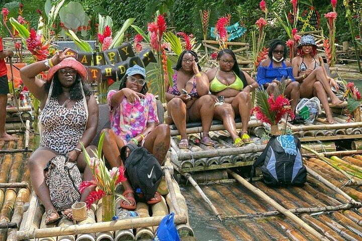 Rafting em bambu e cruzeiro de catamarã em Montego Bay