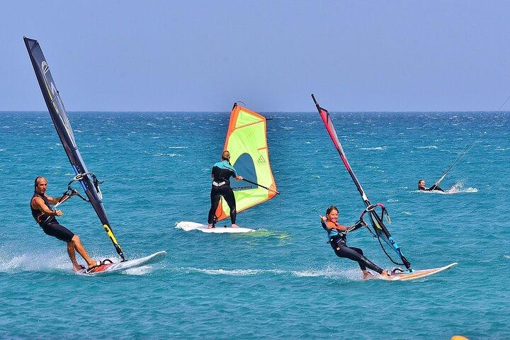 2 uur windsurfles op Cabrillo Beach