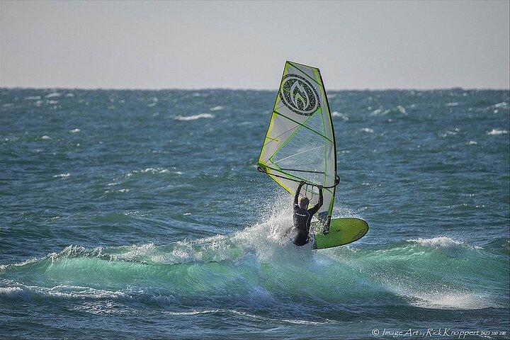2 timers windsurfing lektion i Cabrillo Beach