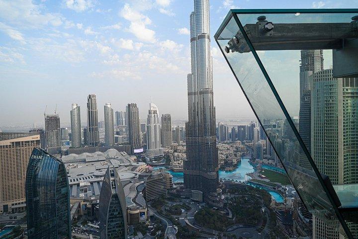 Sky Views Dubai with Glas slide or Edge Walk Options