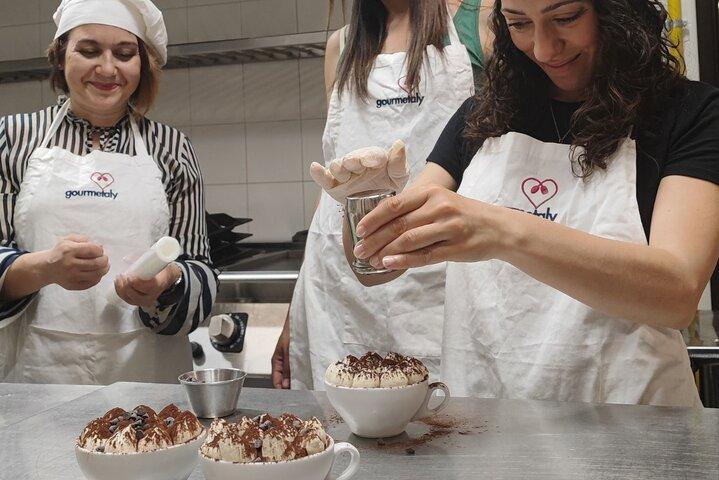 Roma Trastevere : Tiramisù & Gelato Class con Savoiardo Baking