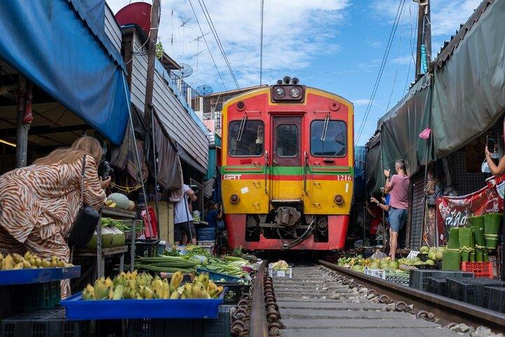 Bangkok: Mercado Damnoen Saduak e Mercado Ferroviário Maeklong