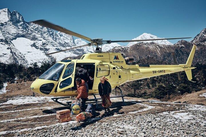 Tour en helicóptero por el Monte Everest con aterrizajes