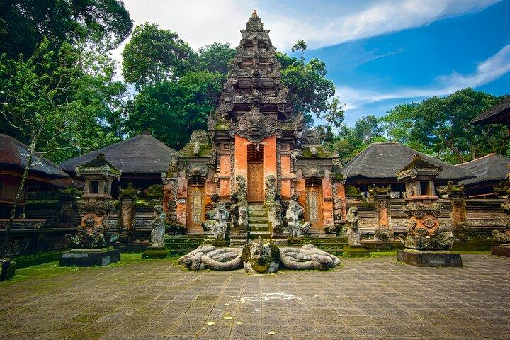 Excursão de um dia em Bali: Ubud Exploration and Uluwatu Sunset