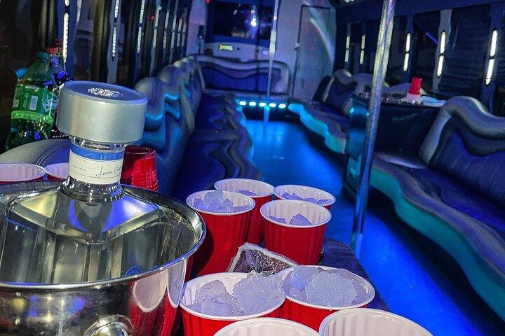 Miami Hip Hop Pool Tour mit Partybus-Erlebnis und offener Bar