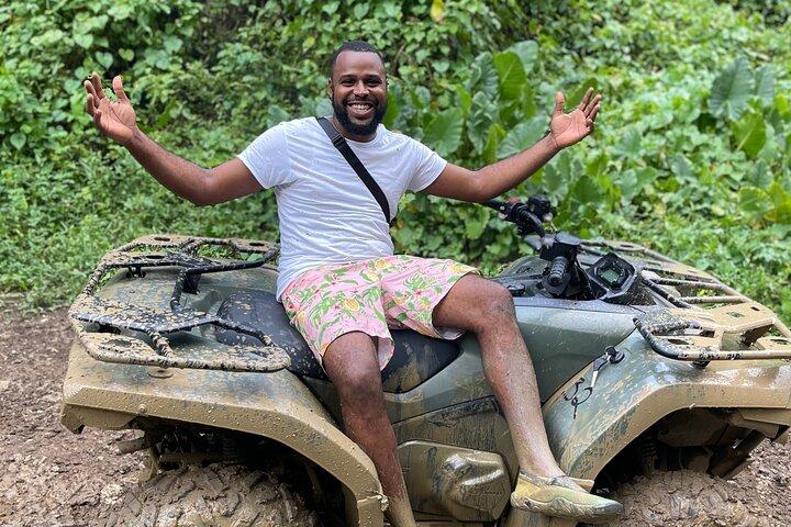 Tour guiado en ATV, paseos a caballo y rafting en bambú en Jamaica