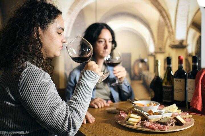 Vinsmagning nær Julies Hus & Arena med Valpolicella