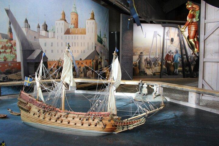 市庁舎、旧市街、ヴァーサ号博物館 - オールインワンのガイド付き体験