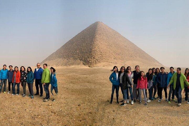 Cairo Layover Tour com Pirâmides de Gizé, Saqqara e Memphis