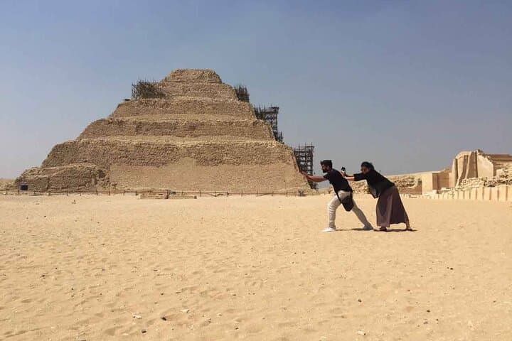 Top Day Tour To Giza Pyramids & Memphis City & Sakkara Pyramid