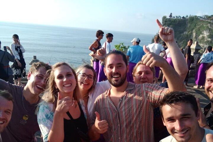 Melasti Beach Uluwatu Kecak Dance South Bali Tour guidato privato