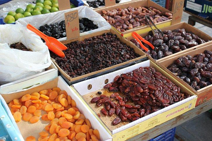 ルーブル美術館付きアブダビ市内 1 日ツアー (オプションのランチ)