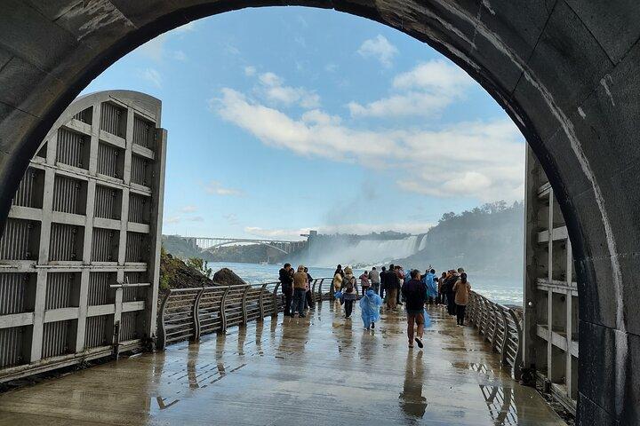 Niagara Falls Private Custom Tour from Toronto Area