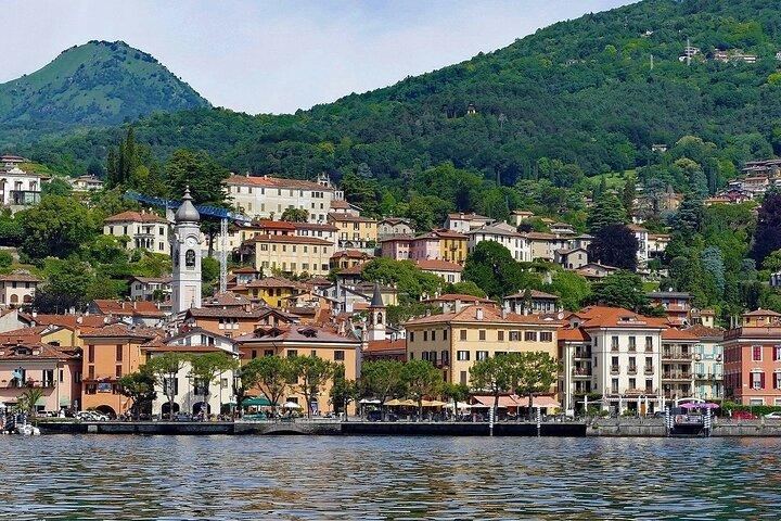 Lago Como: Tour Privato da Milano con Guida, Autista e Battello