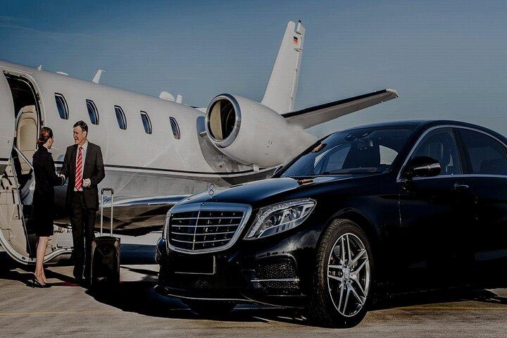 Trasferimento di arrivo privato dall'aeroporto di Assuan alla città di Assuan