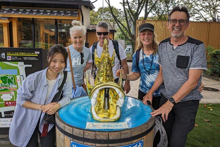 フレンドリーな地元のガイドが案内する名古屋サムライとトヨタ ツアー