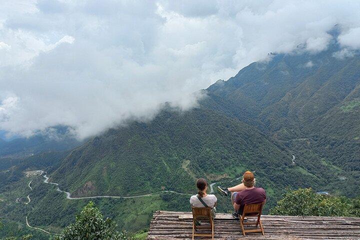 Sapa Trekking / Escursione attraverso la Valle di Sapa con i nativi Hmong