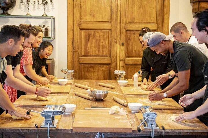 3 Hour Florence Pasta Making & vinho ilimitado