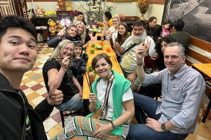 GRUPPE- eller PRIVAT Street Food-tur - Walking Hanoi Old Quarter
