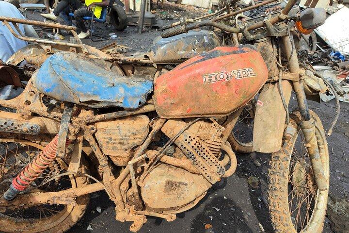 Agbogbloshie（アクラの電子廃棄物とリサイクルの経験）プライベートツアー