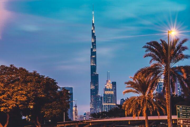 Disfrute del almuerzo o la cena en Burj Khalifa con entradas
