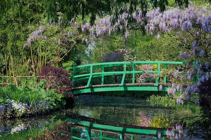 From Paris: discovery of Monet's house and its gardens in Giverny
