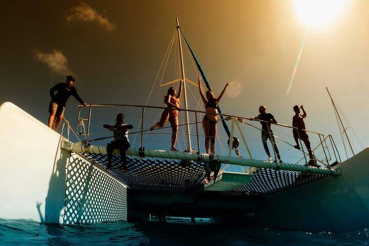 Tour guiado de día completo en catamarán Isla Mujeres en Cancún