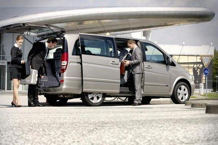 サンディエゴ自家用車サービスからオレンジ郡へ