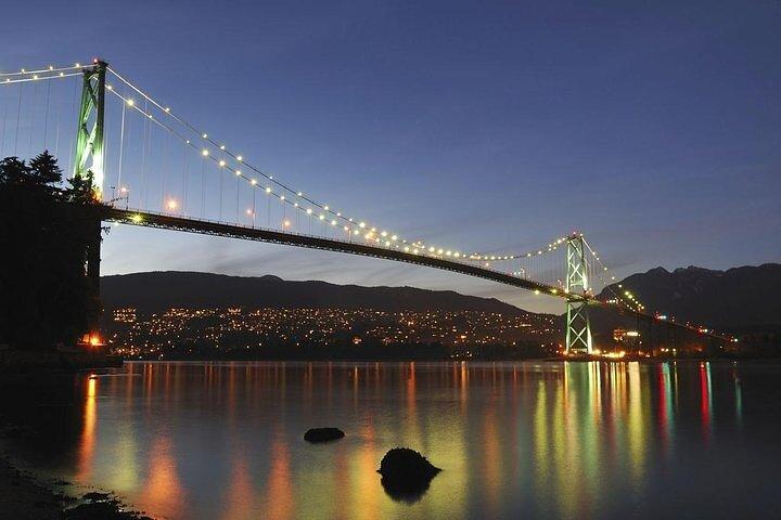 Cruzeiro com jantar festivo e dança em Vancouver