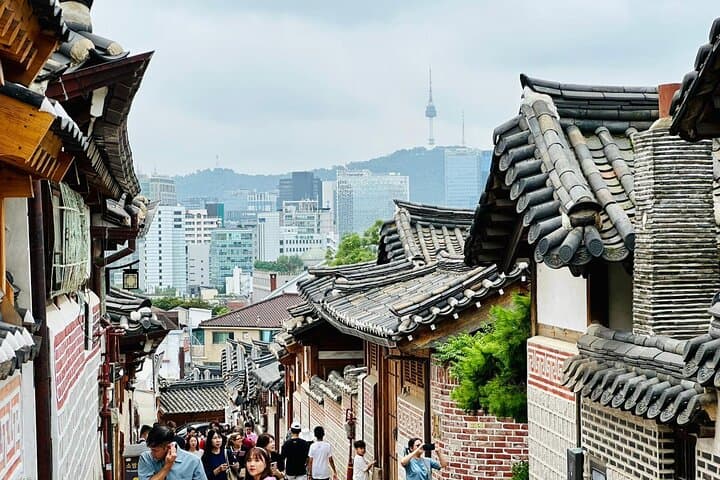 All inclusive Seoul Highlight Tour optional Hanbok Rental