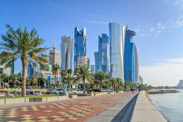 Visite Doha: Highlights Tour da cidade de Doha e cruzeiro de Dhow