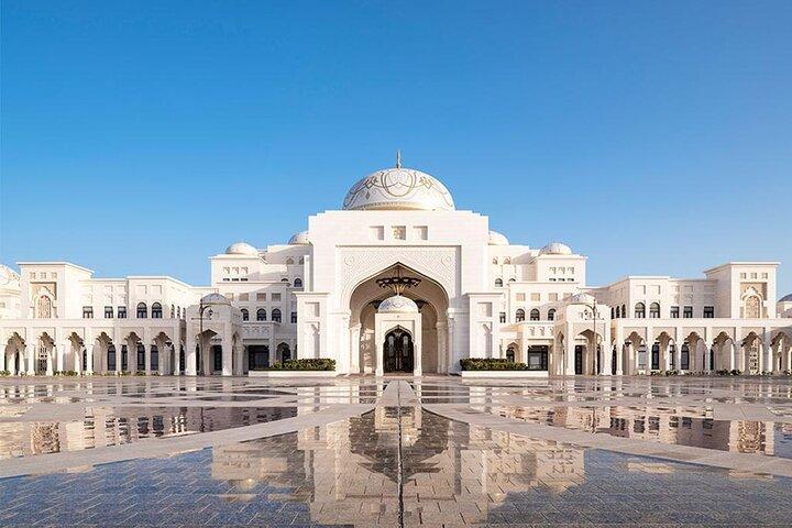 Tour della città di Abu Dhabi da Dubai
