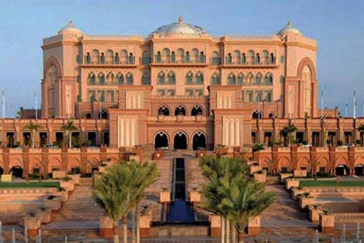 Tour della città di Abu Dhabi da Dubai