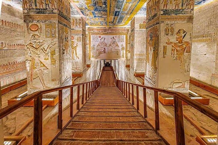 Luxor full Day Tour،Karnak, Luxor ,Valley of Kings & Hatshepsut