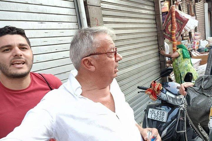 Tour de medio día o día completo por la ciudad de Nueva Delhi con opciones disponibles