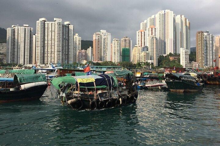 ラマ島香港への小グループハイキング日帰りツアー