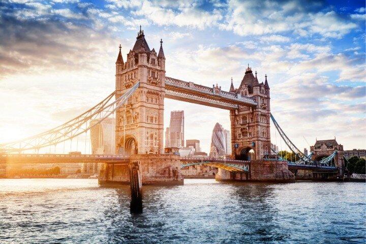 Visita autoguiada por la ciudad de Londres con una aplicación