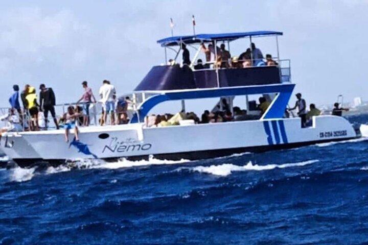 Punta Cana: Ilha Catalina Snorkeling: The Wall & Aquarium Tour