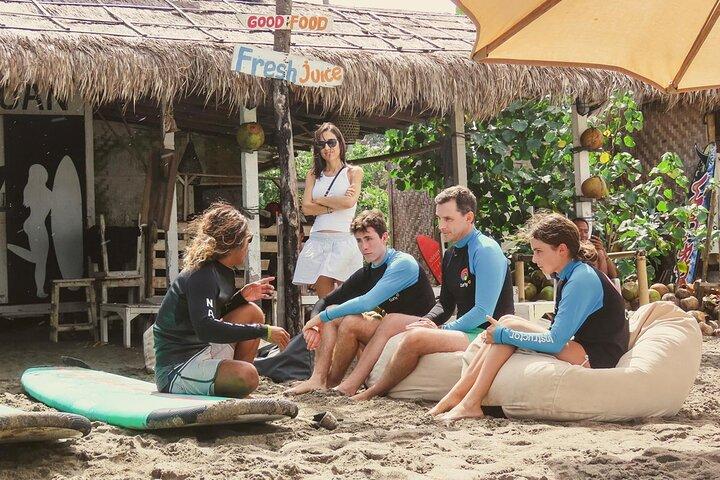 Clases de surf de 2 horas en Uluwatu Beach