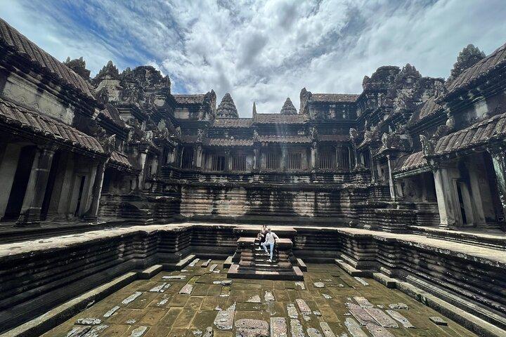 Private Angkor Sunrise Tour with Lunch Included